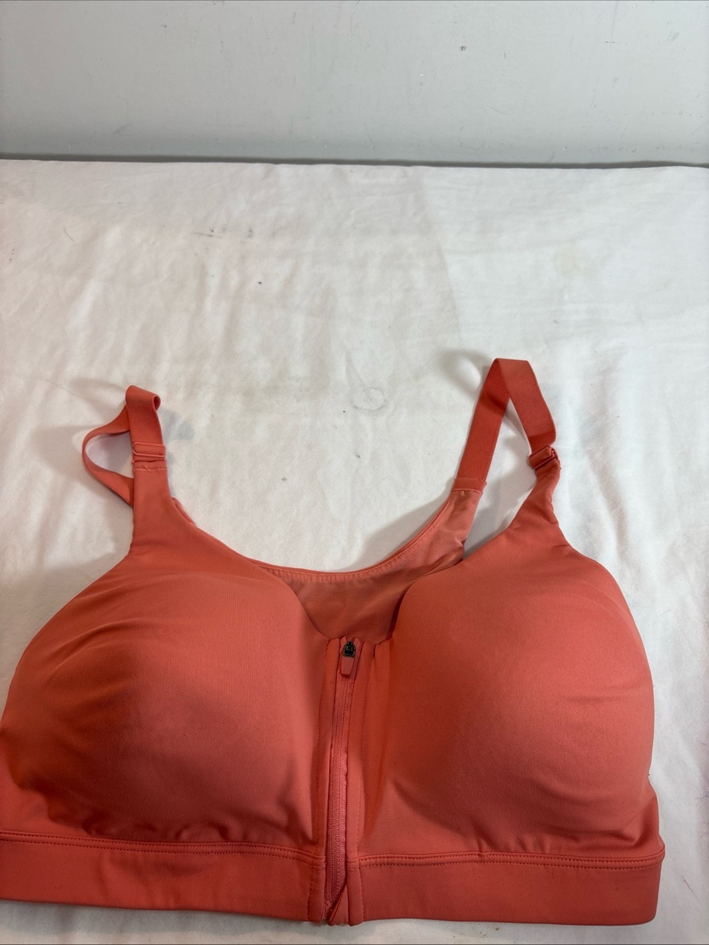 Old Navy Women's Front-Zip Support Bra in Coral. 1313